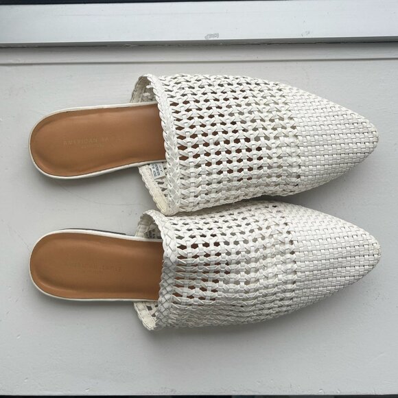 American Eagle White Woven Slides - Picture 2 of 3